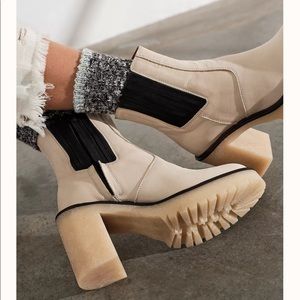 Free People James Chelsea Boot in Bone